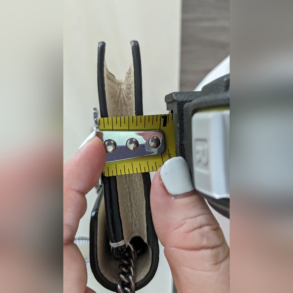 Authentic Gucci Super Mini Leather Dionysus Bag/Wallet - Picture 5 of 10